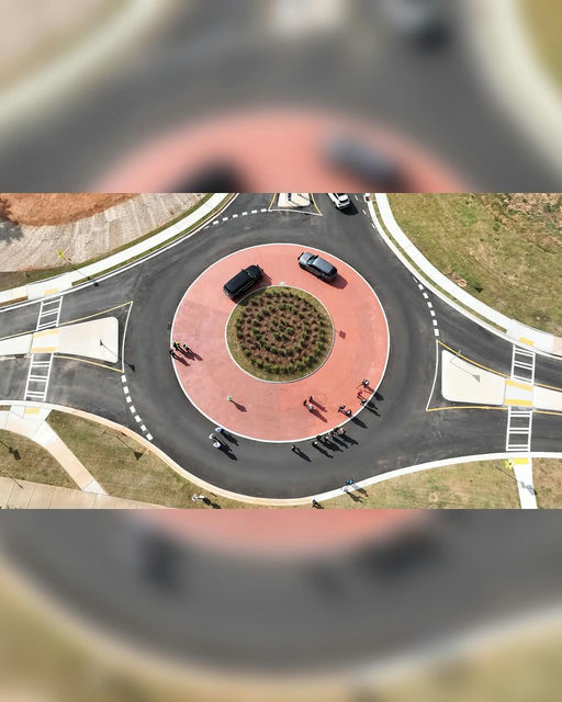 Bryson Park is one of Gwinnett’s true gems. Now it has a safer, smoother gateway. The new Bryson Park/Hood Road Roundabout shows what’s possible when we work together with intention. Proud to celebrate this milestone with our partners in Lilburn and across the state. Media Credit: Nicole Love Hendrickson