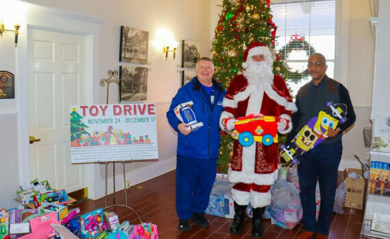 Only two days remain to spread Christmas cheer in Statesboro! The annual toy drive aims to bring joy to local families in need this holiday season. This is the perfect opportunity to give back and brighten the day of children ages one to sixteen. By donating new, unwrapped toys, community members can help create unforgettable Christmas memories for those less fortunate. Donations can be dropped off at Statesboro City Hall, located at 50 East Main Street, Monday to Friday from 8:30 a.m. to 5:00 p.m. Remember, all donations must be received by December 17 to make a difference! Media Credit: City of Statesboro